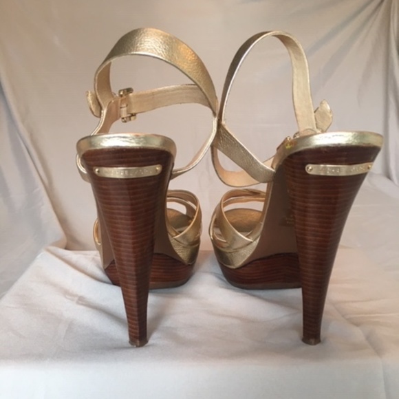 Michael Kors Ladies Heels - Picture 2 of 6